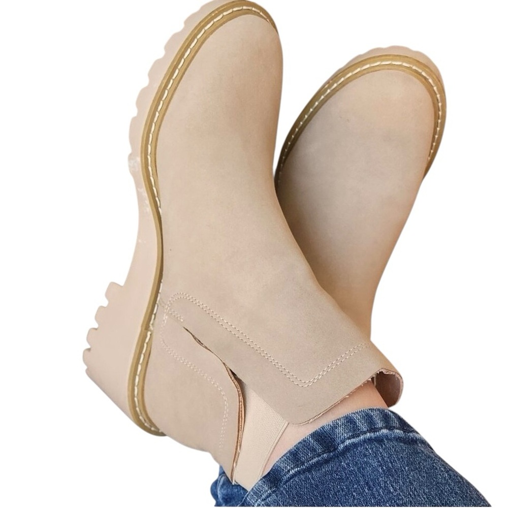 Nicole Miller New York Pocas Lug Sole Chelsea Bootie - Picture 5 of 8